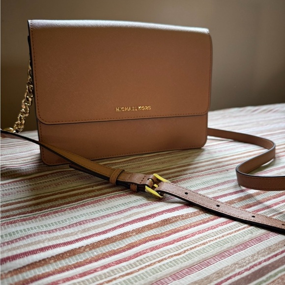 Michael Kors Tan Crossbody Bag with Gold-Tone Chain - Picture 1 of 9